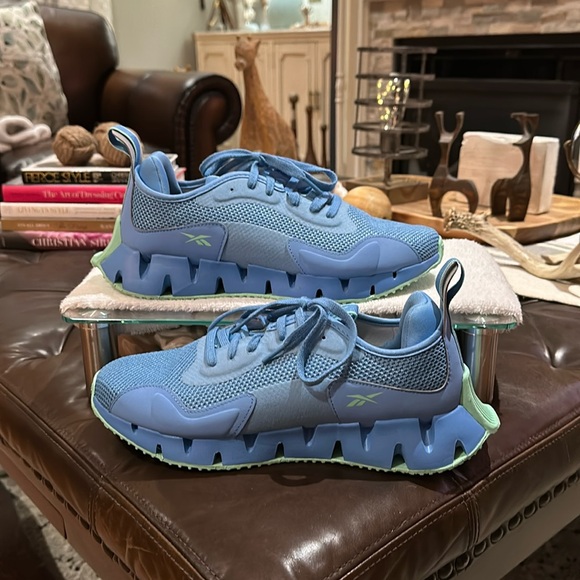Reebok Women’s Zig Dynamica Adventure Sneaker, Blue/Mint. Size 10 - Picture 6 of 16